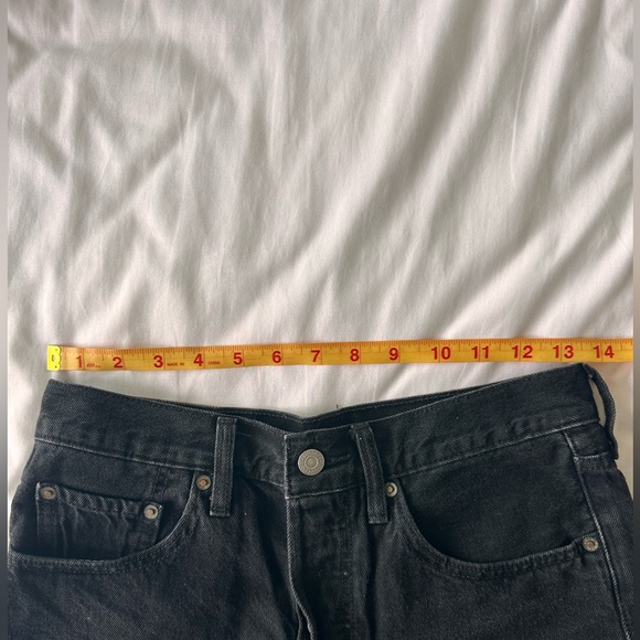 Levi’s 501 High Rise Shorts - Picture 9 of 10